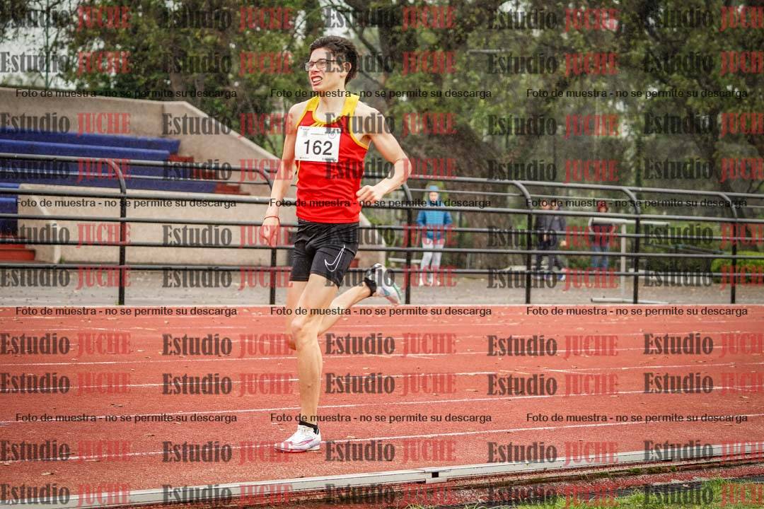 Fotos de los 800 m llanos de varones