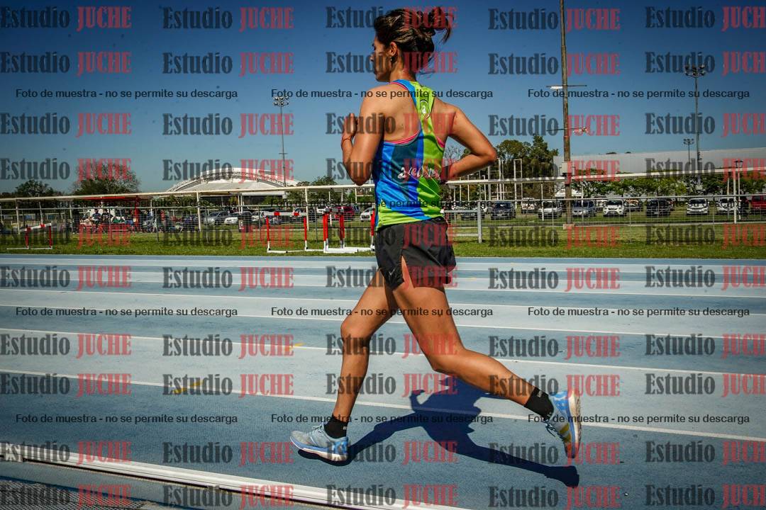 Fotos de los 5000 m de mujeres y varones - serie 2