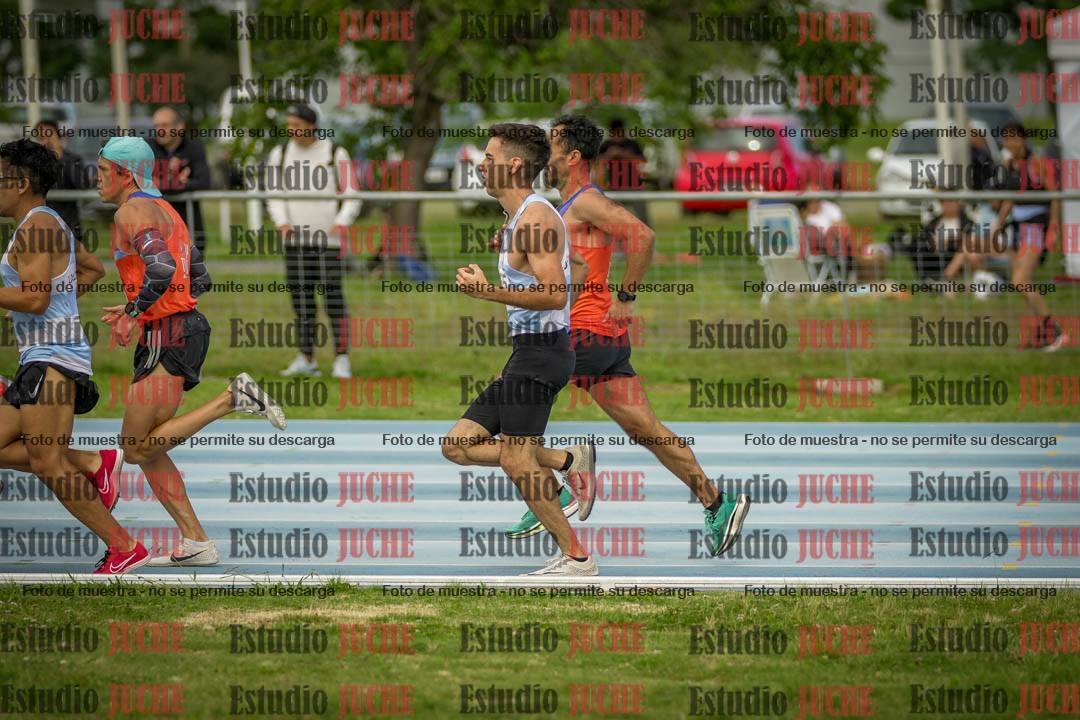 Fotos de los 1000 m llanos de varones