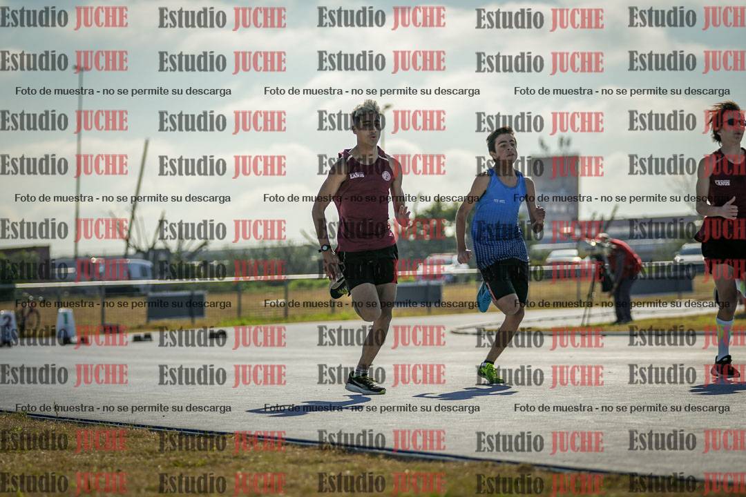 Fotos de los 100 m llanos de varones