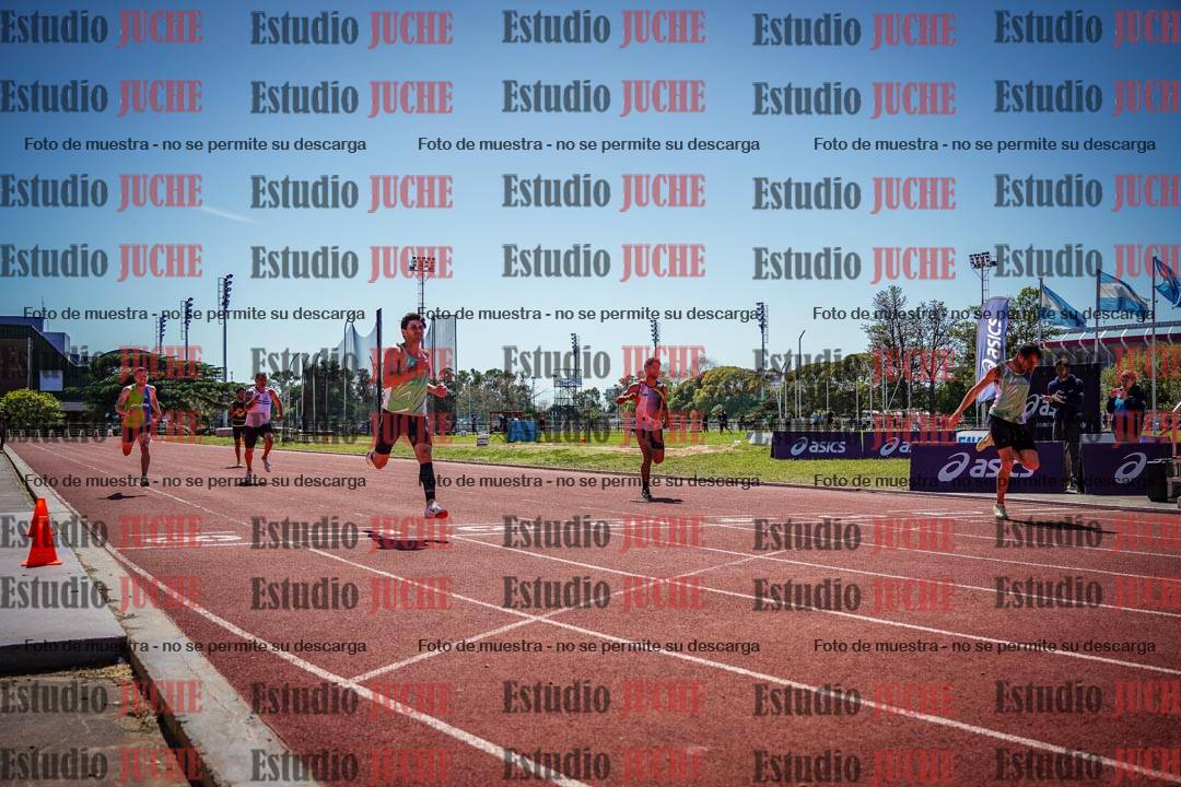 Fotos de los 200 m llanos de varones