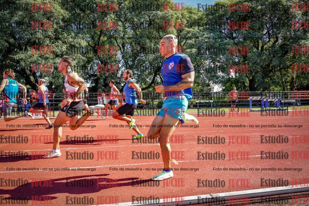 Fotos de los 100 m llanos de varones