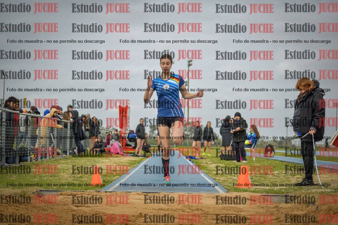 Fotos del salto en largo de mujeres - U18