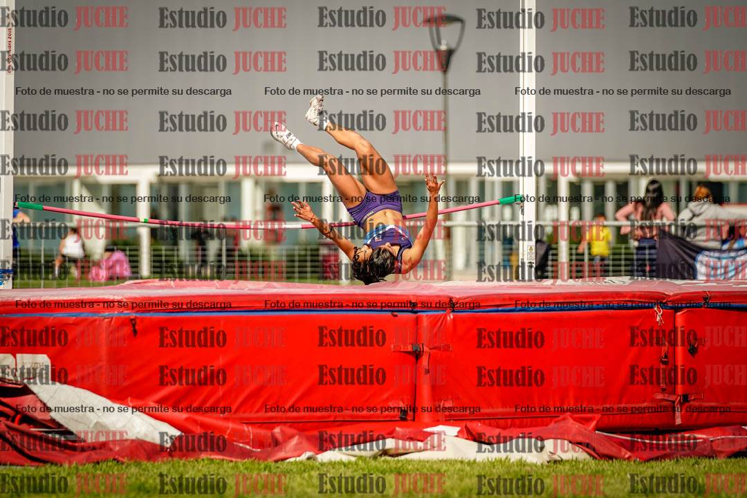 Fotos del salto en alto de mujeres - heptatlón 2