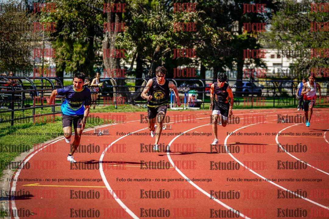 Fotos de los 200 m llanos de varones