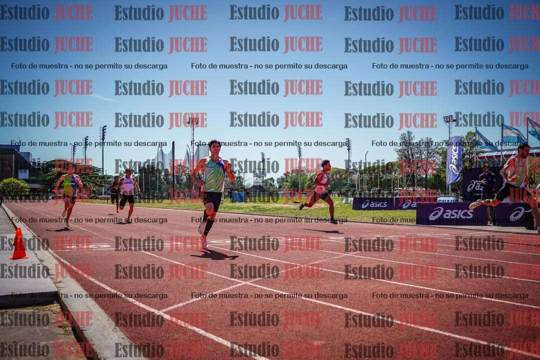 Fotos de los 200 m llanos de varones