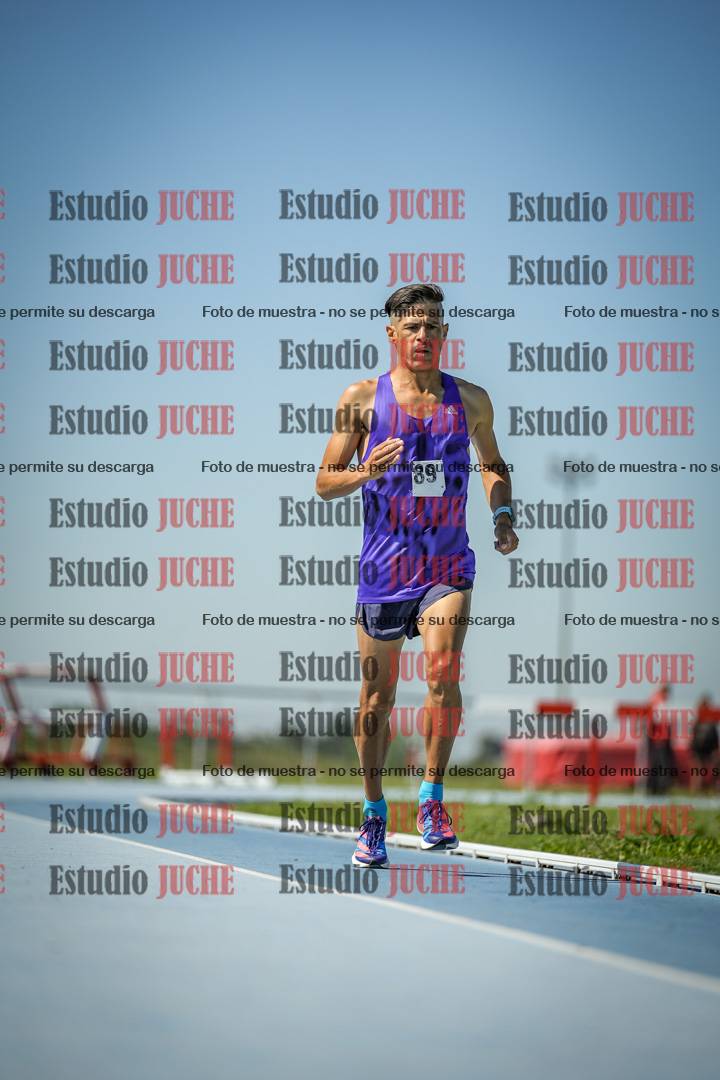 Fotos de los 5000 m de mujeres y varones - serie 2