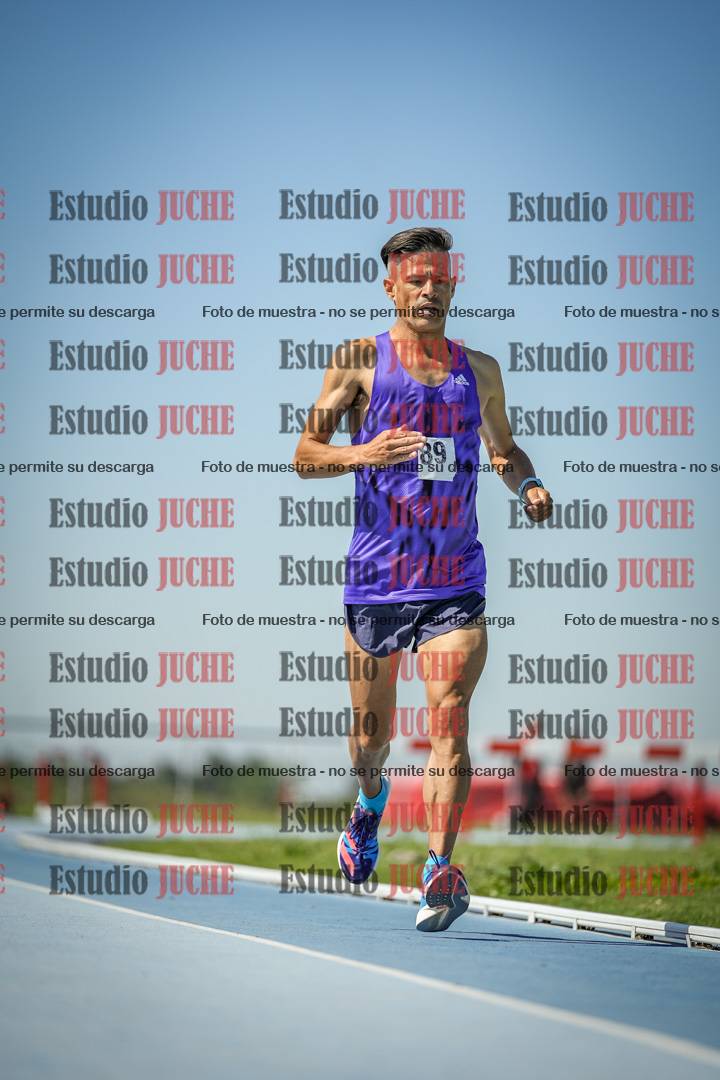 Fotos de los 5000 m de mujeres y varones - serie 2