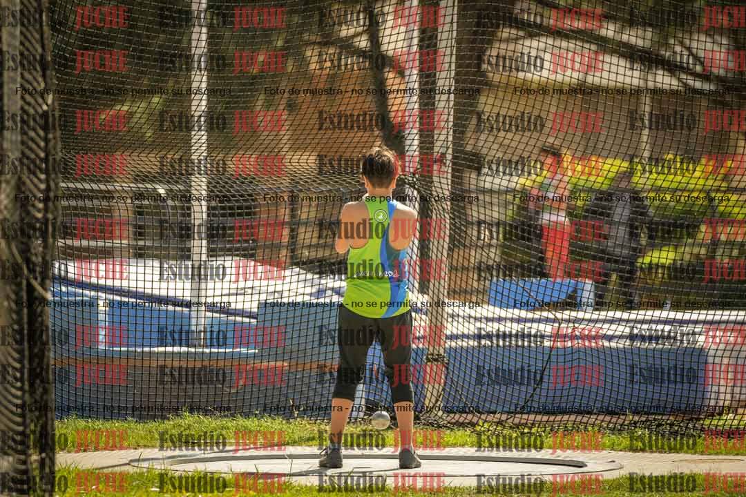 Fotos del lanzamiento de martillo de varones