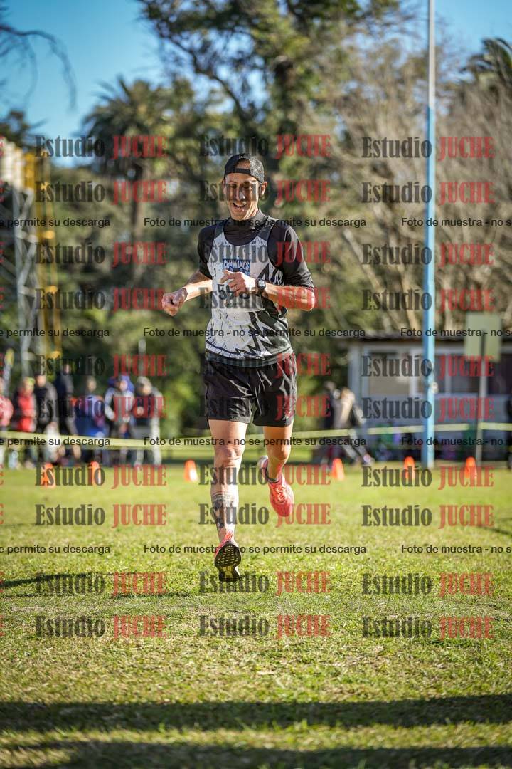 Fotos de la llegada del cross de 4000 m - varones