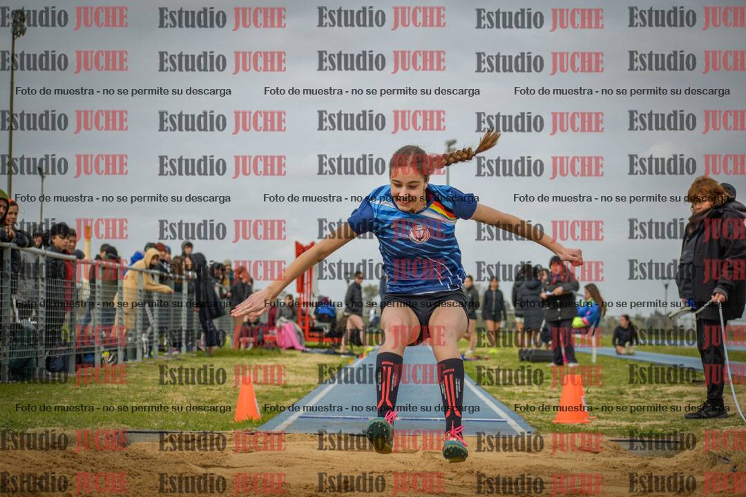 Fotos del salto en largo de mujeres - U18