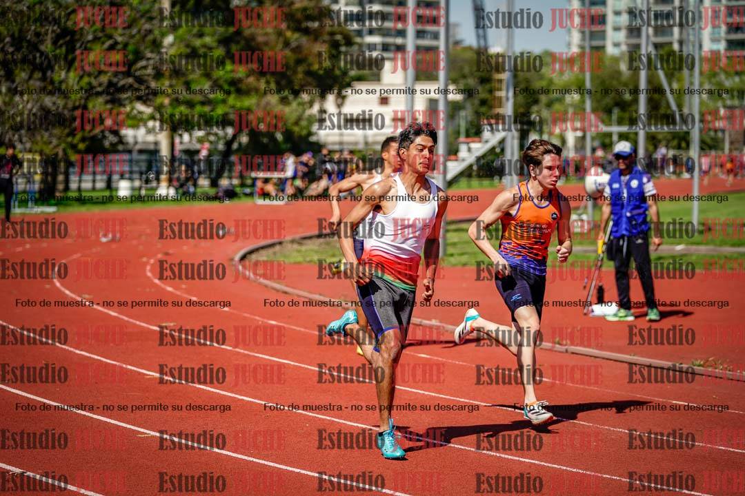 Fotos de los 200 m llanos de varones