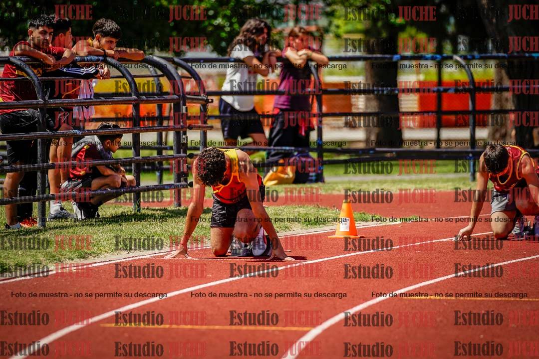 Fotos de los 200 m llanos de varones