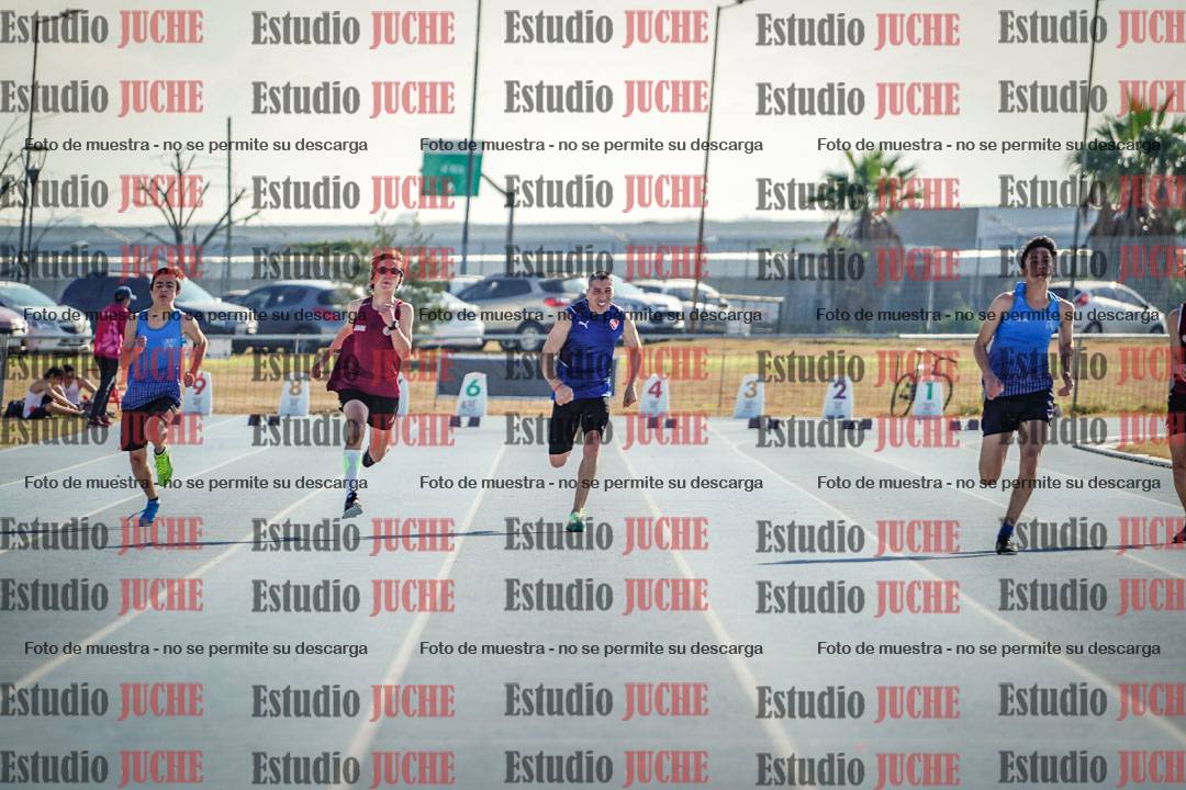 Fotos de los 100 m llanos de varones