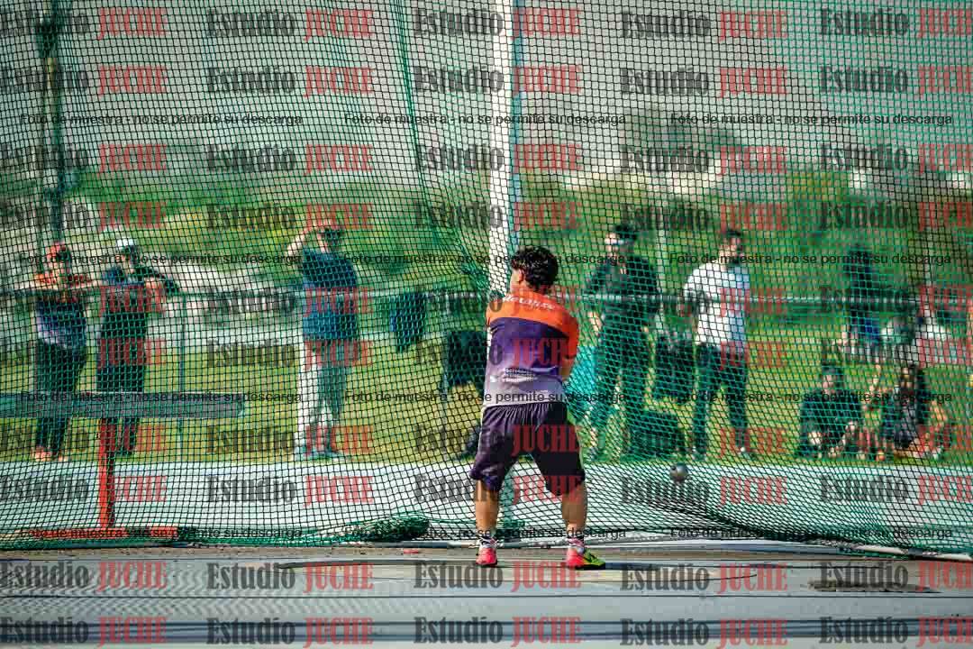 Fotos del lanzamiento de martillo de varones