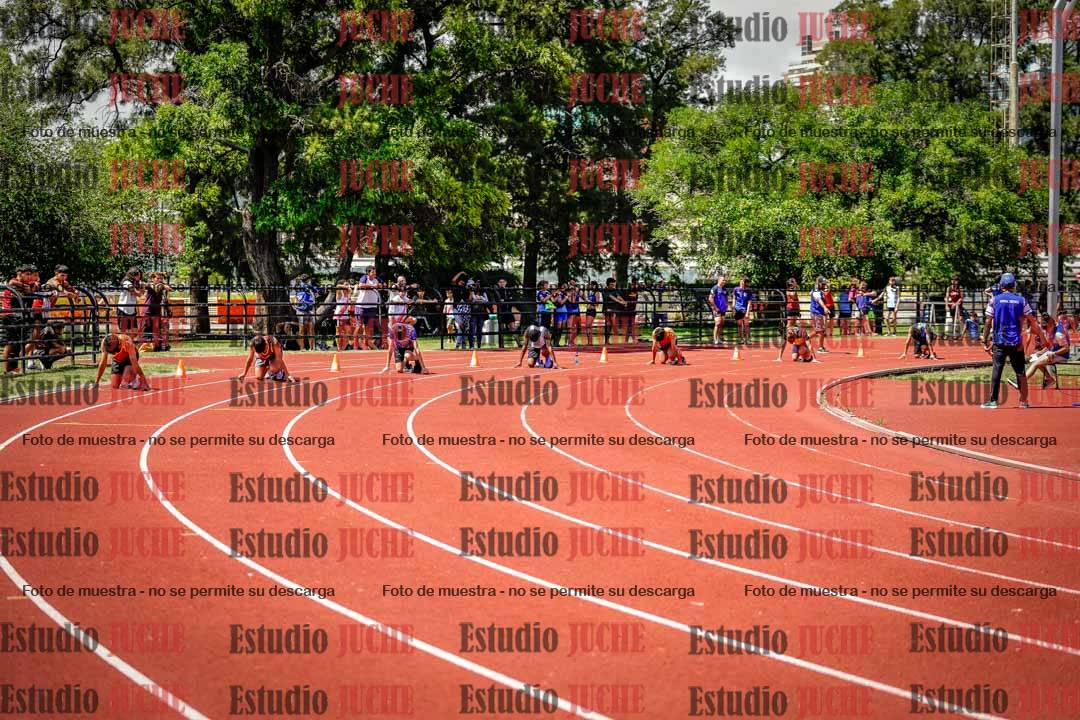 Fotos de los 200 m llanos de varones