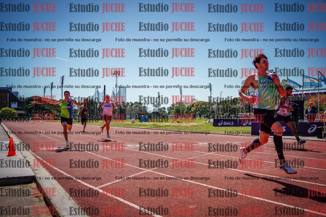 Fotos de los 200 m llanos de varones