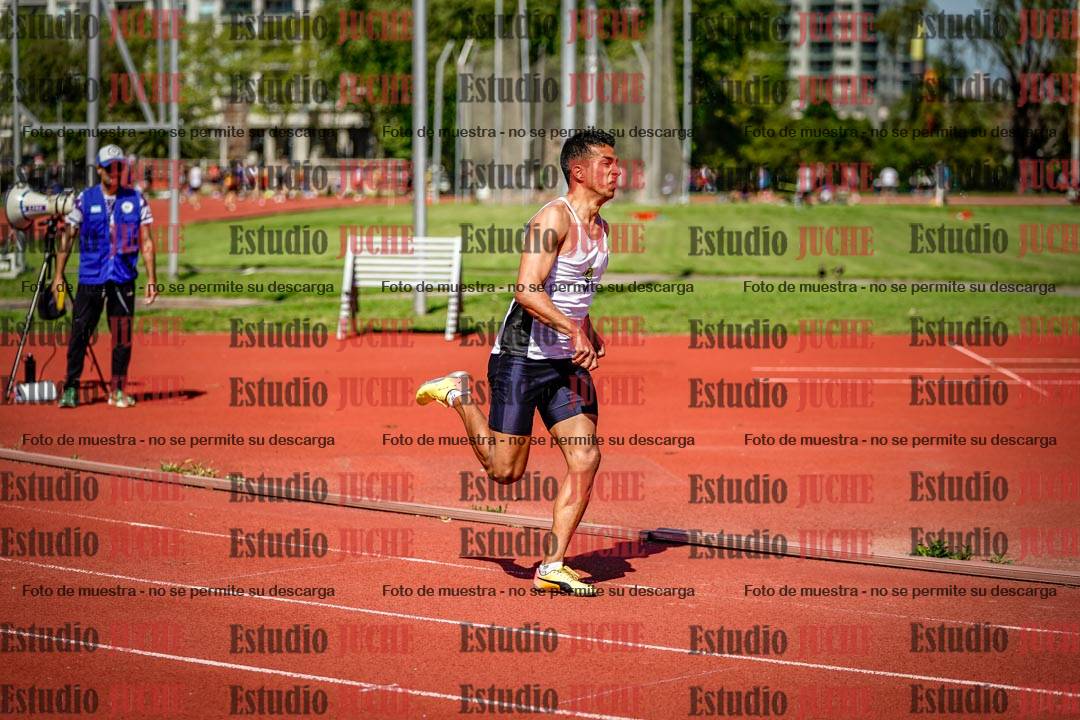 Fotos de los 200 m llanos de varones