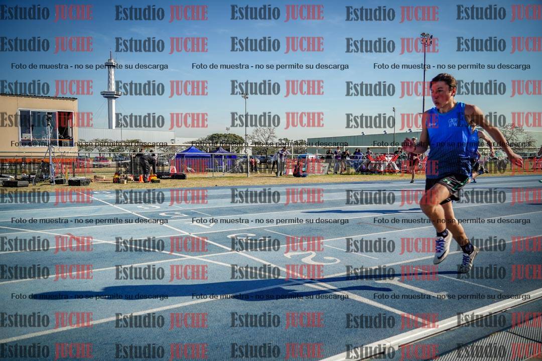 Fotos de los 100 m llanos de varones