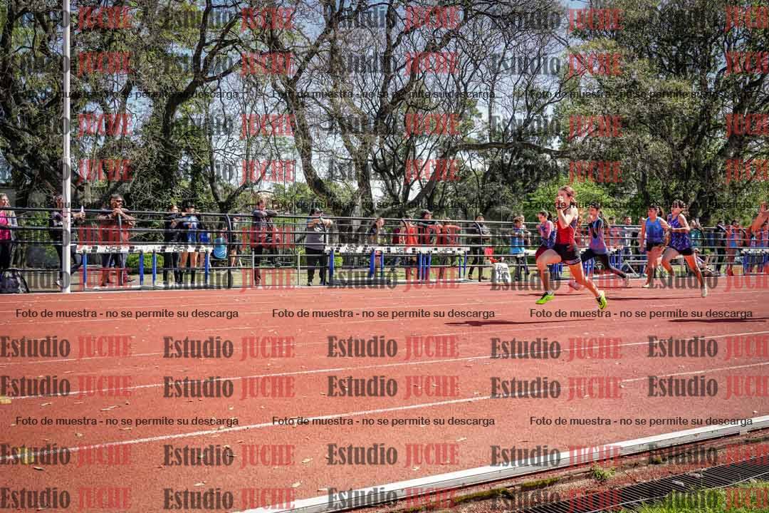 Fotos de los 80 m llanos de mujeres