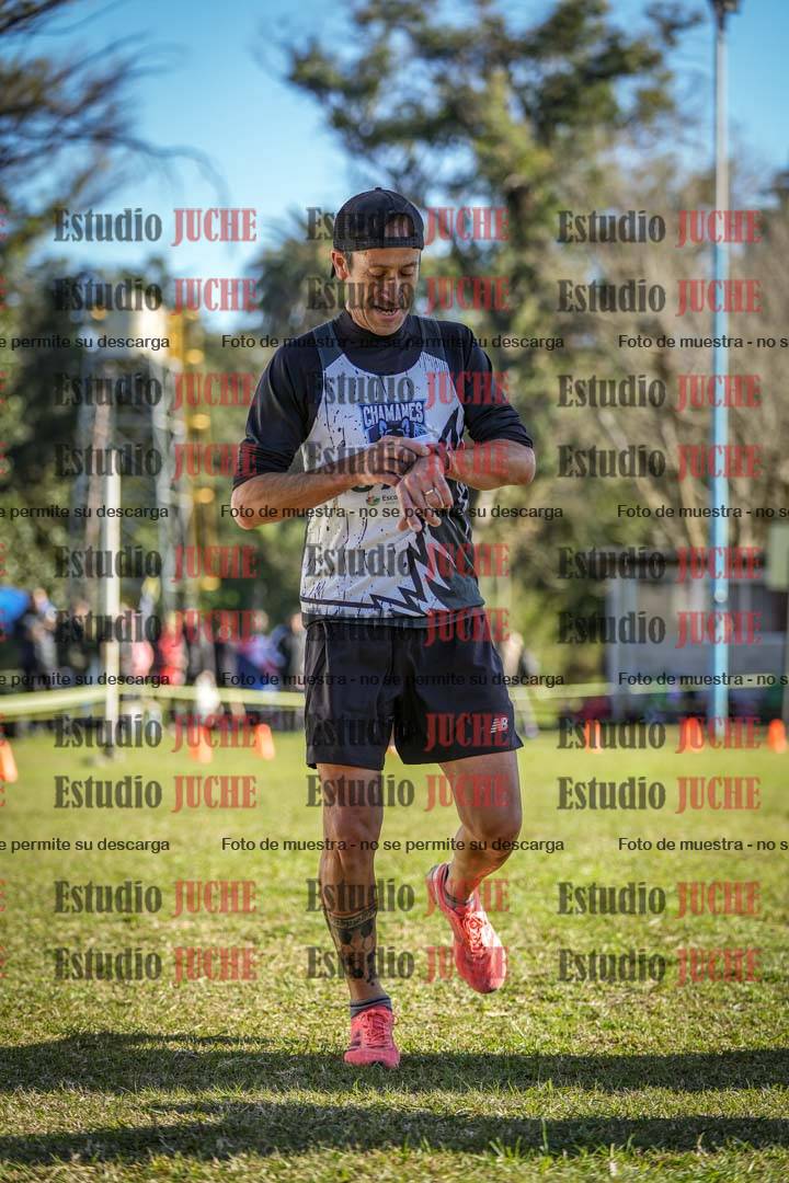 Fotos de la llegada del cross de 4000 m - varones