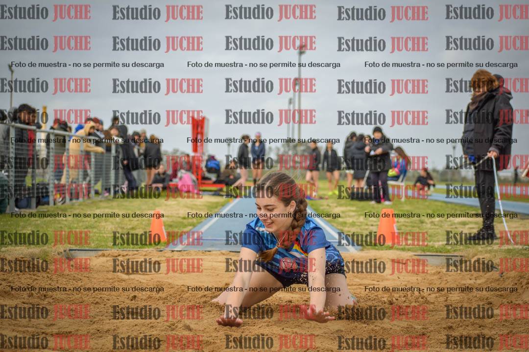Fotos del salto en largo de mujeres - U18