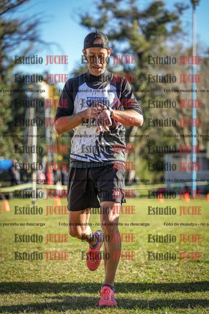 Fotos de la llegada del cross de 4000 m - varones