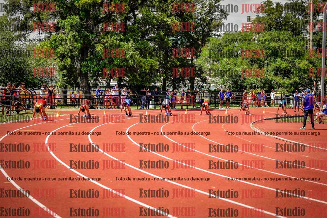 Fotos de los 200 m llanos de varones