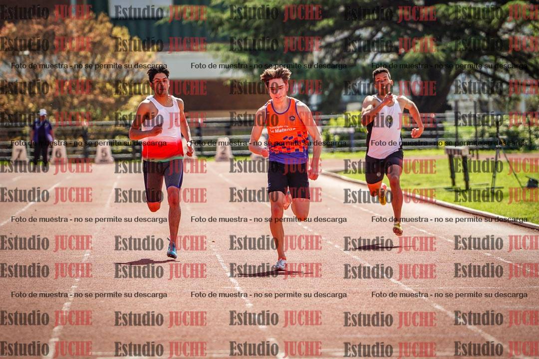 Fotos de los 200 m llanos de varones