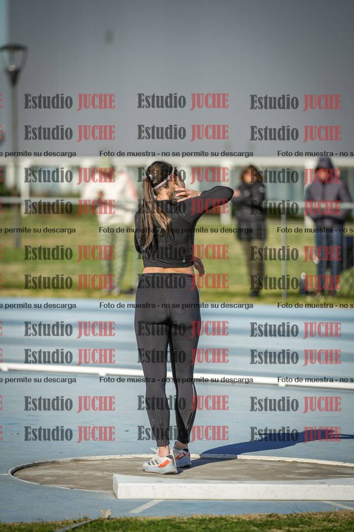 Fotos del lanzamiento de bala de mujeres - heptatlón 3