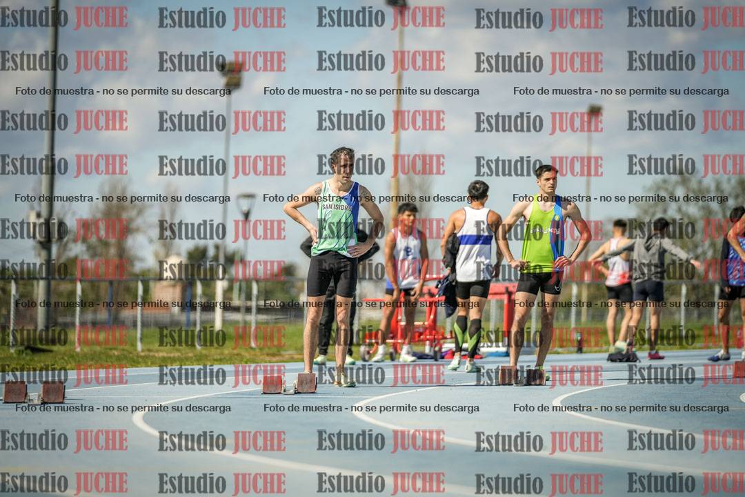Fotos de los 200 m llanos de varones