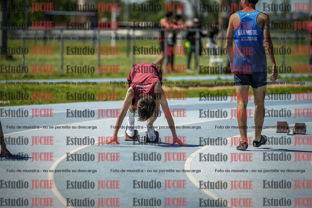 Fotos de los 200 m llanos de varones