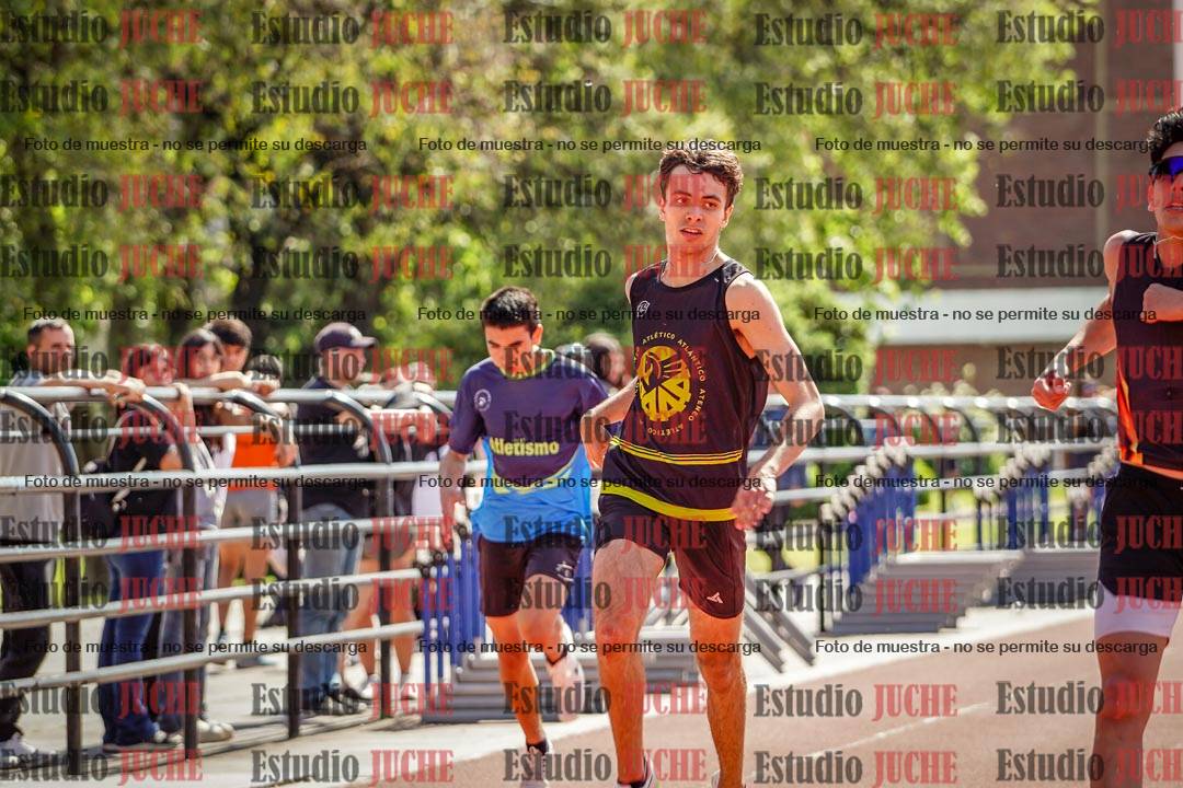 Fotos de los 200 m llanos de varones
