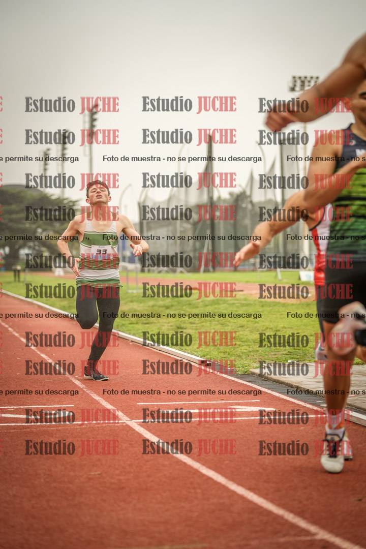 Fotos de los 800 m llanos de varones