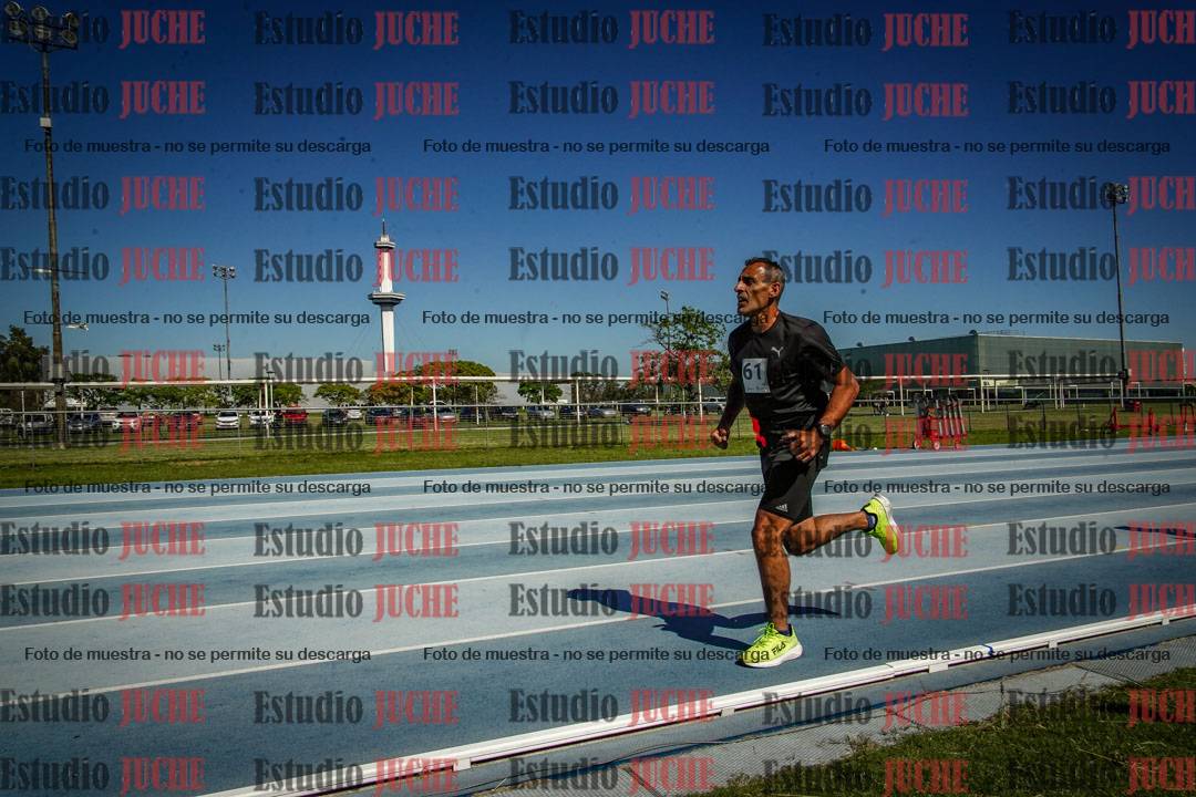 Fotos de los 5000 m de mujeres y varones - serie 2