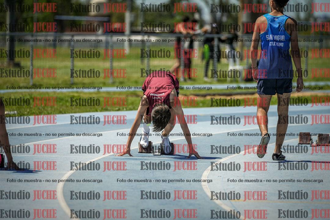 Fotos de los 200 m llanos de varones