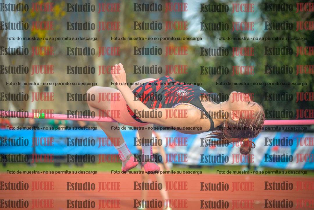 Fotos del salto en alto de mujeres