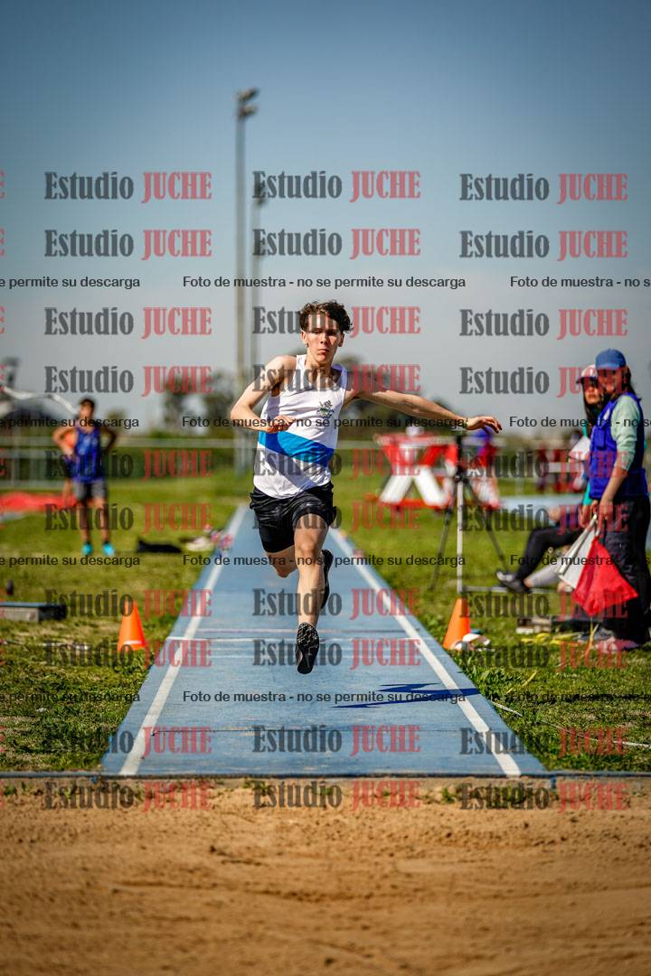 Fotos del salto triple de varones