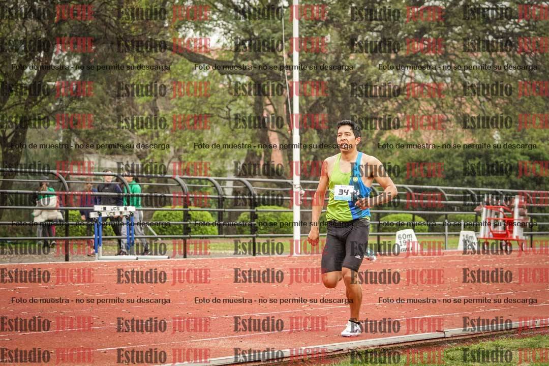 Fotos de los 800 m llanos de varones