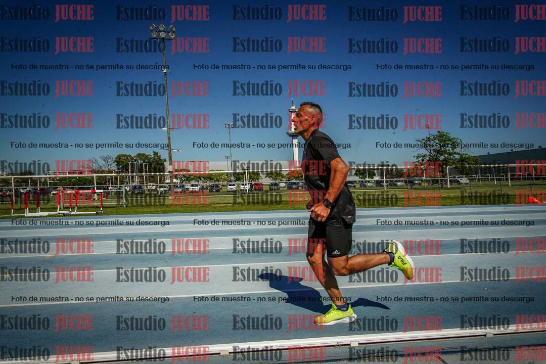 Fotos de los 5000 m de mujeres y varones - serie 2
