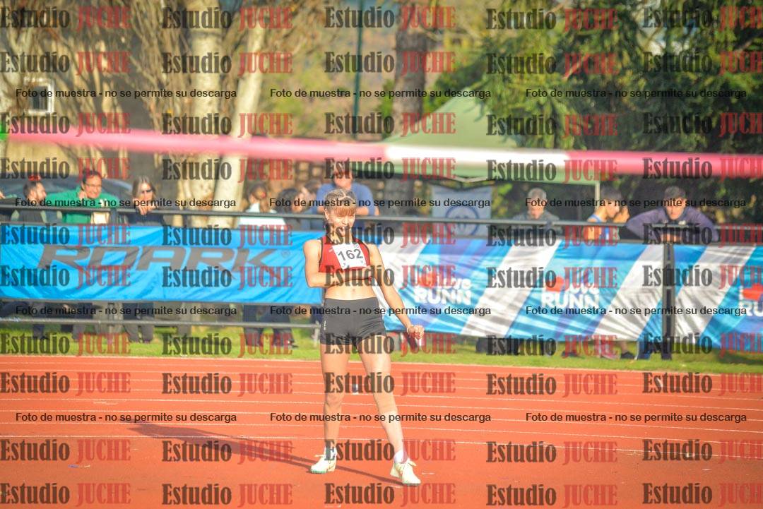 Fotos del salto en alto de mujeres