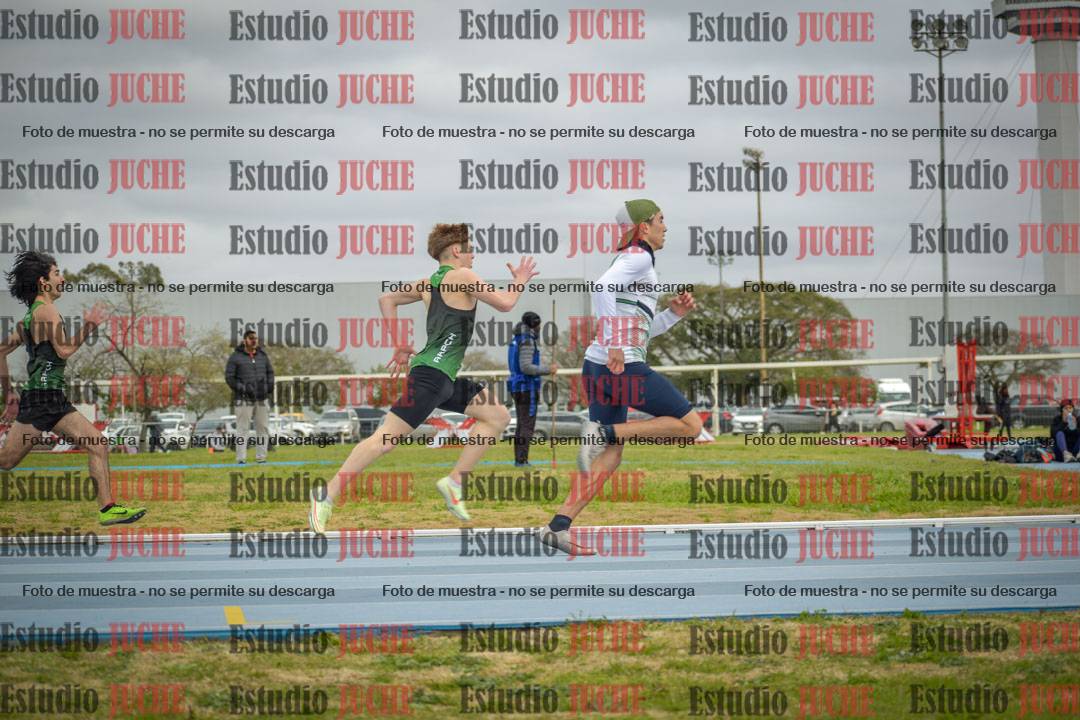 Fotos de los 400 m llanos de varones
