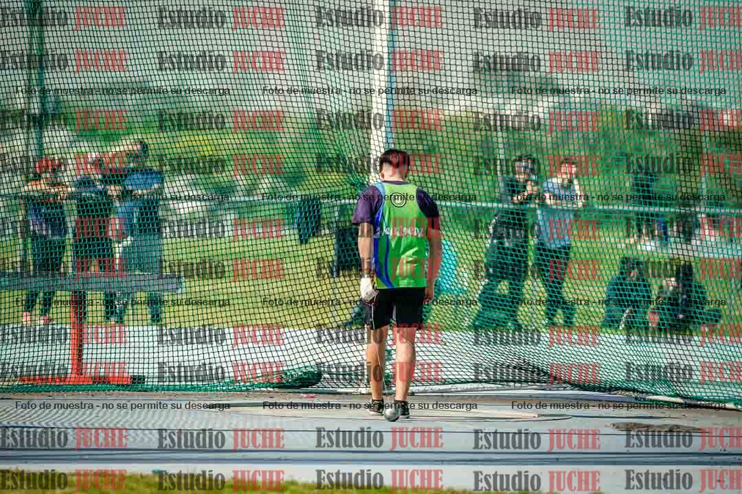 Fotos del lanzamiento de martillo de varones