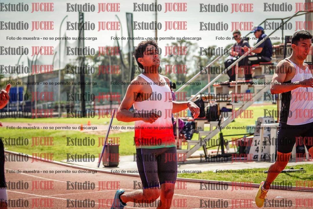 Fotos de los 200 m llanos de varones