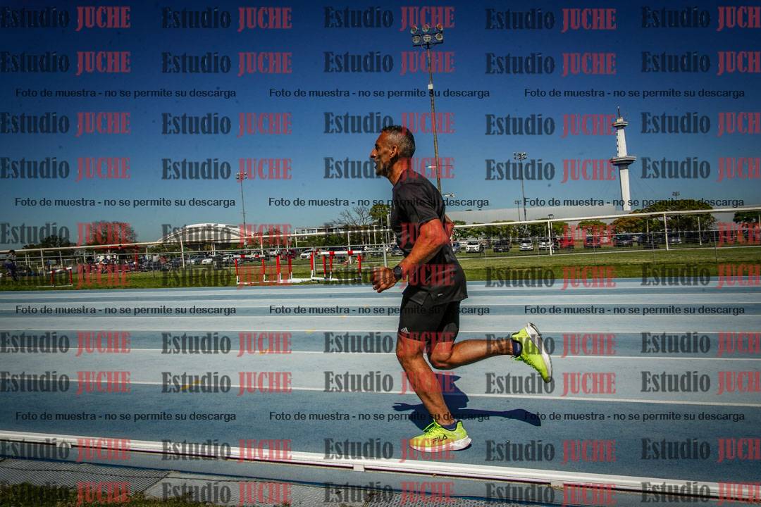 Fotos de los 5000 m de mujeres y varones - serie 2