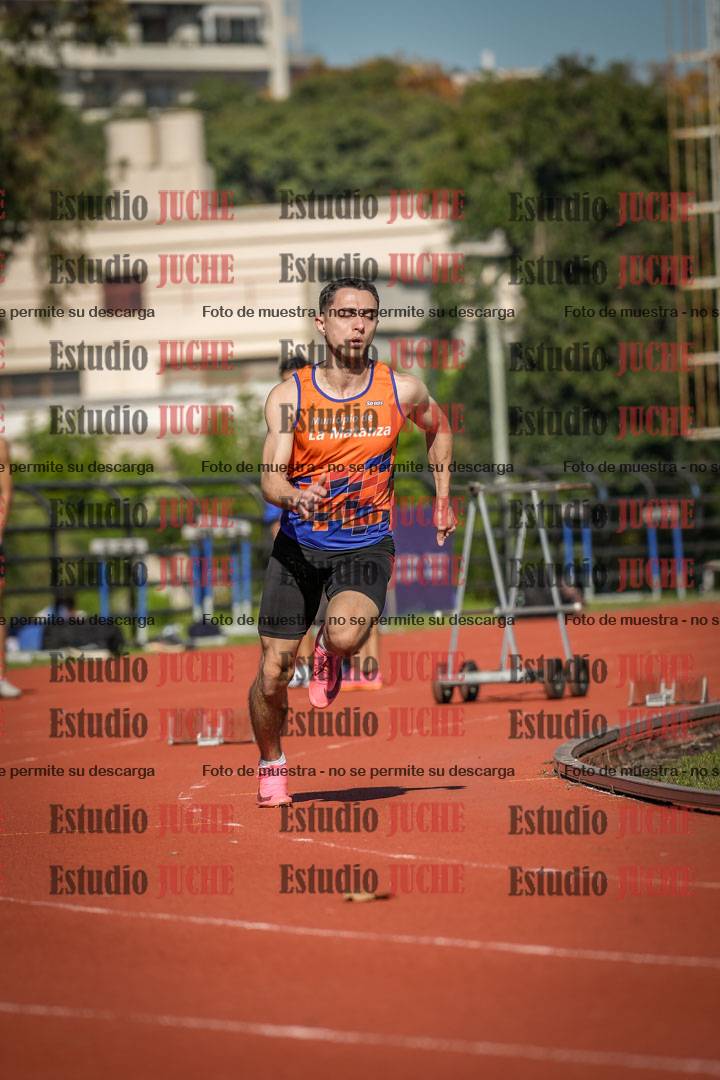 Fotos de los 200 m llanos de varones