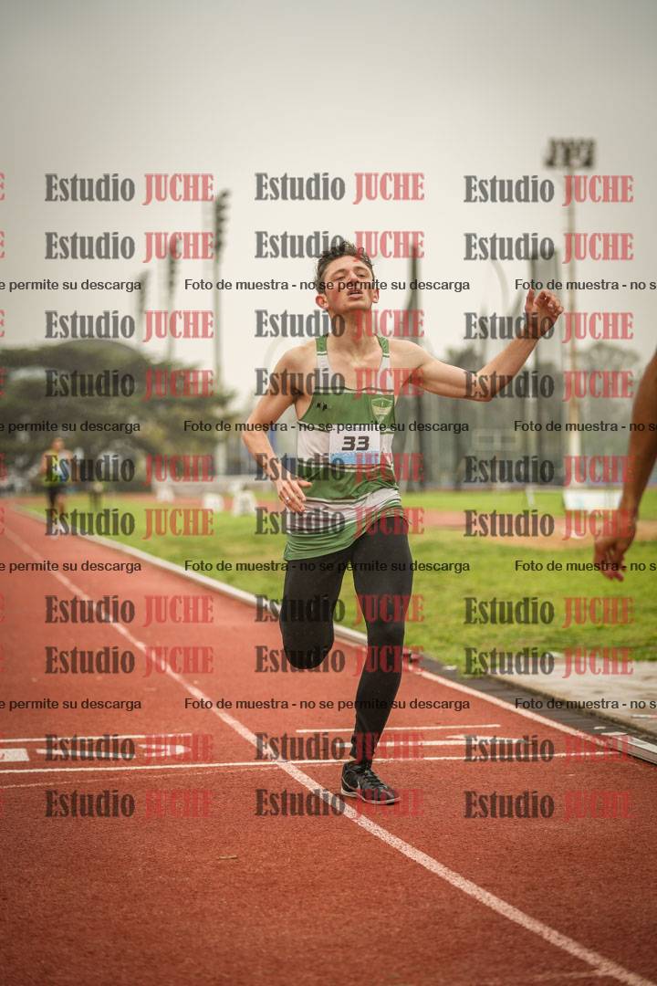Fotos de los 800 m llanos de varones