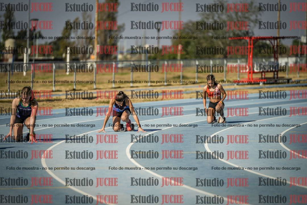 Fotos de los 200 m llanos de mujeres - combinadas 4