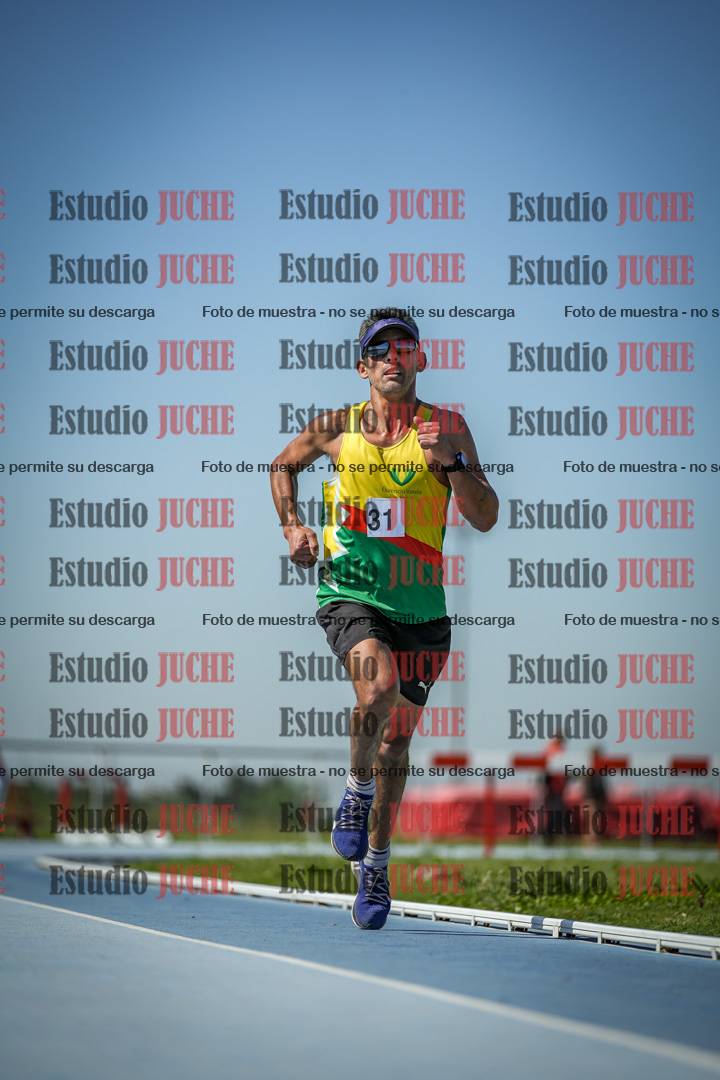 Fotos de los 5000 m de mujeres y varones - serie 2
