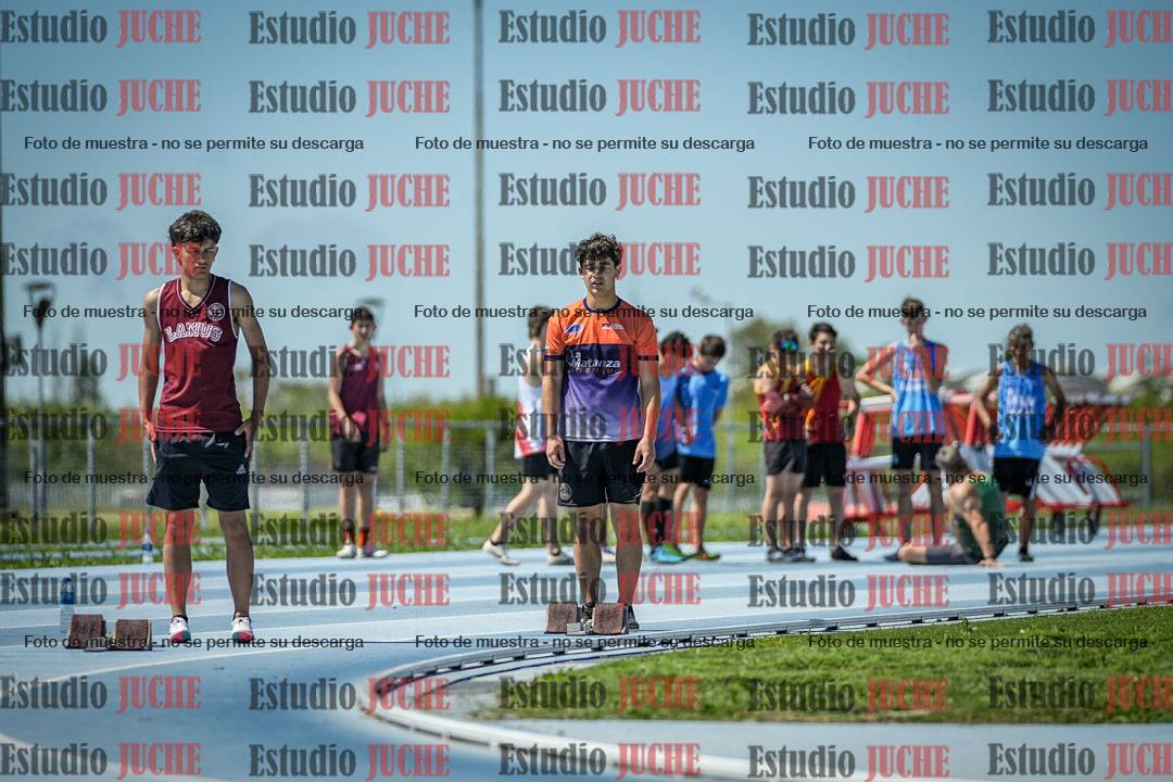 Fotos de los 200 m llanos de varones